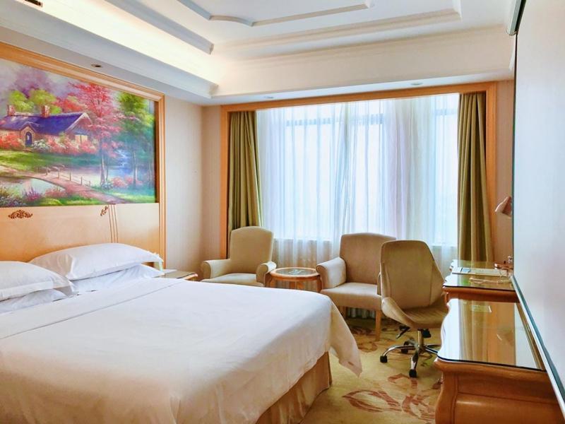Vienna International Hotel Shenzhen Guangming Avenue Екстериор снимка